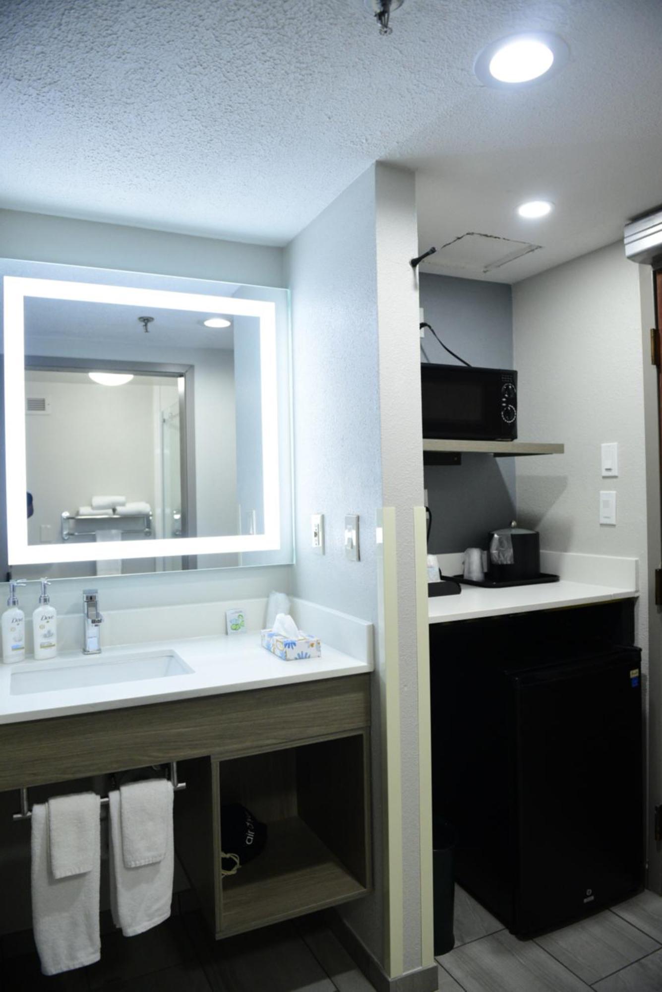 Elm Hotel, Ascend Collection Keene