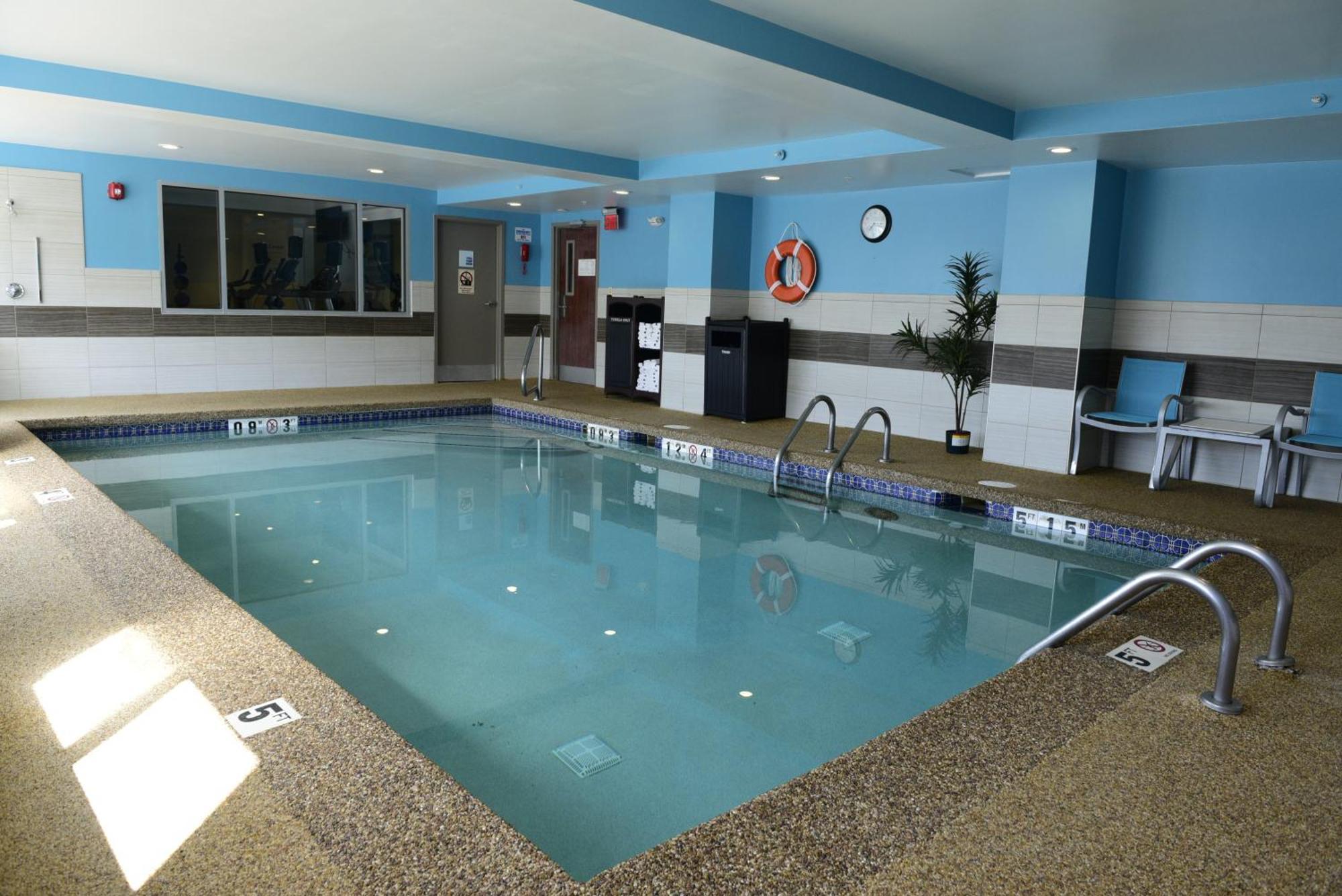 Elm Hotel, Ascend Collection 2*